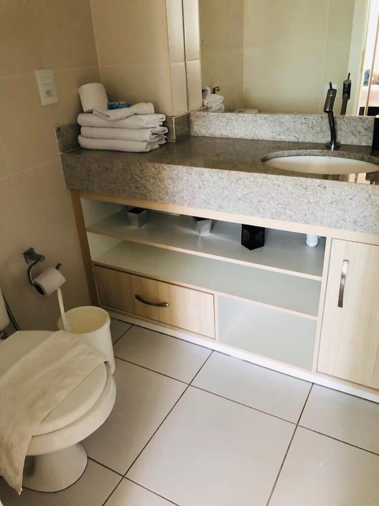 Golden Lake Residence