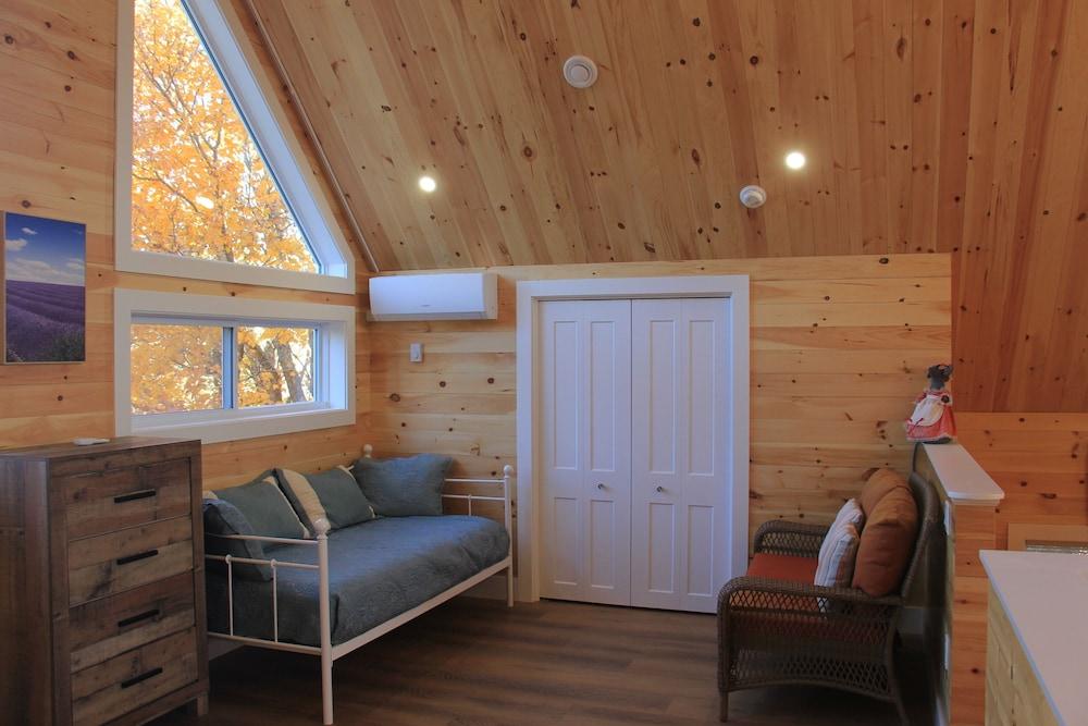 Avonlea Forest Hill Cottages