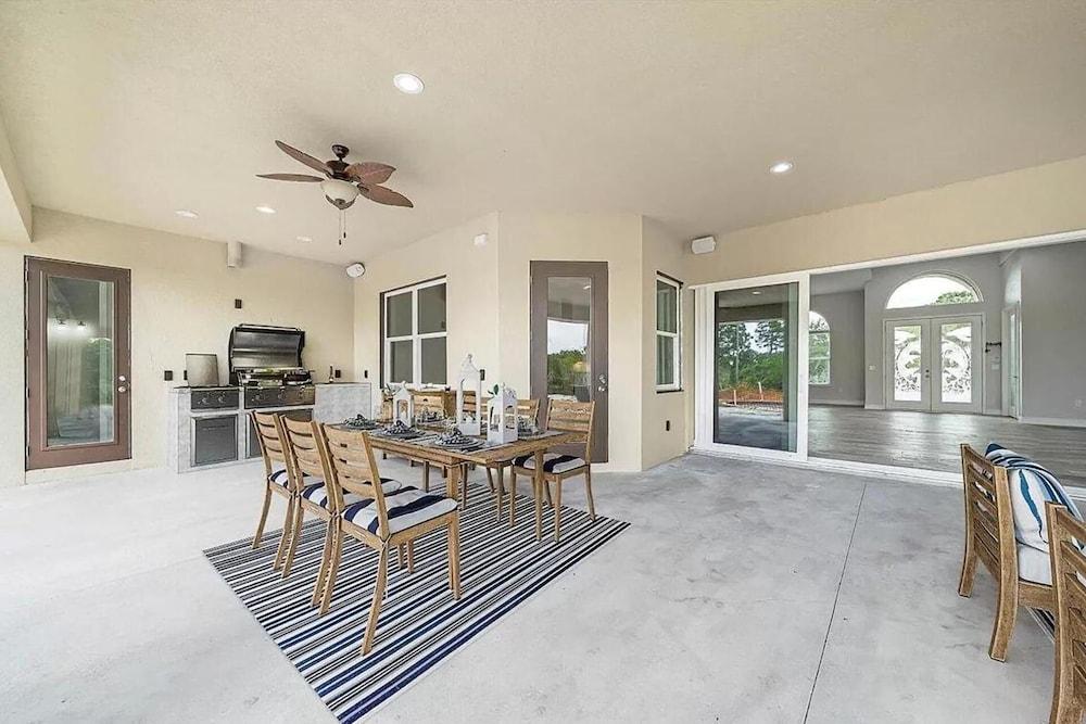 Stunning Luxury Mediterranean-style Private Oasis!