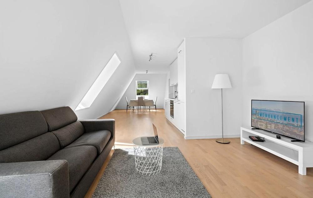 Boissonnet 96 by Homenhancement