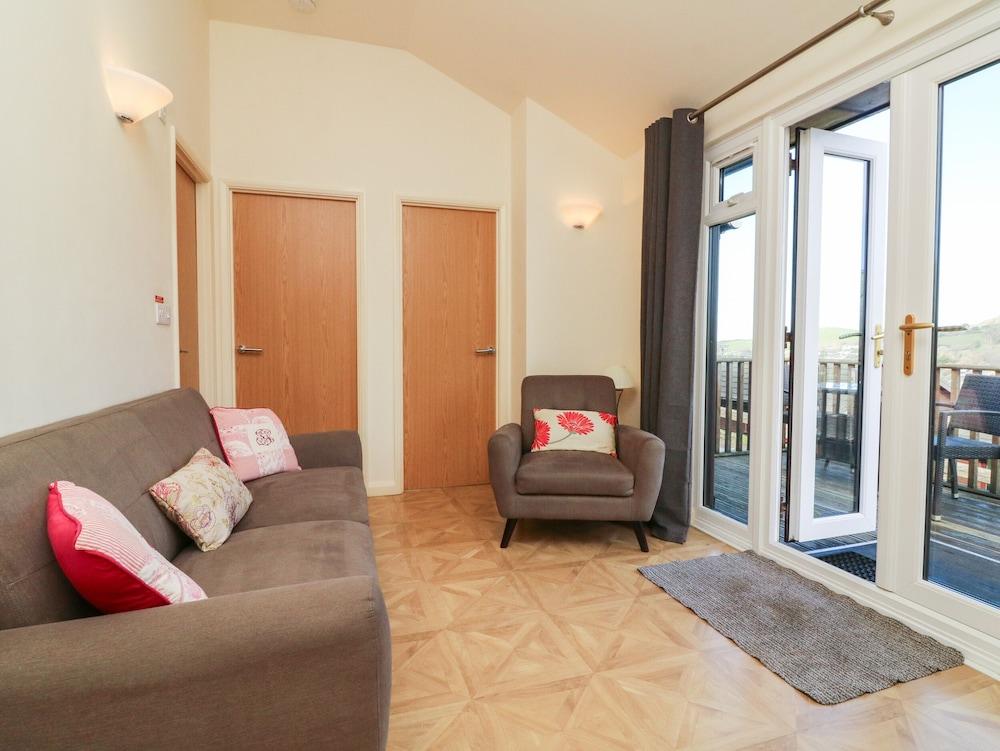 Chalet Log Cabin L15