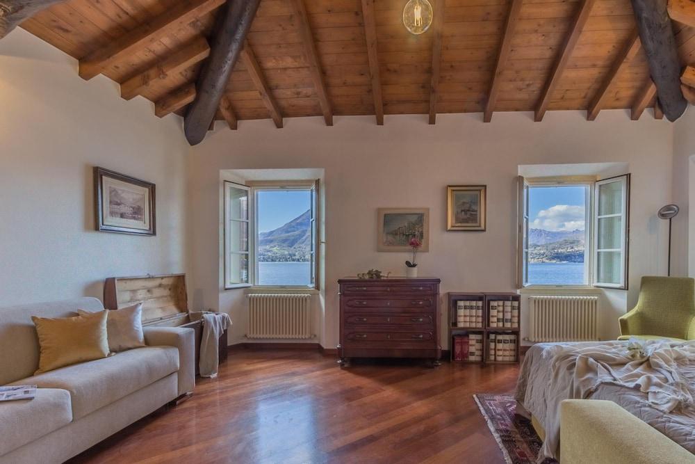 Casa Ferrari in Varenna