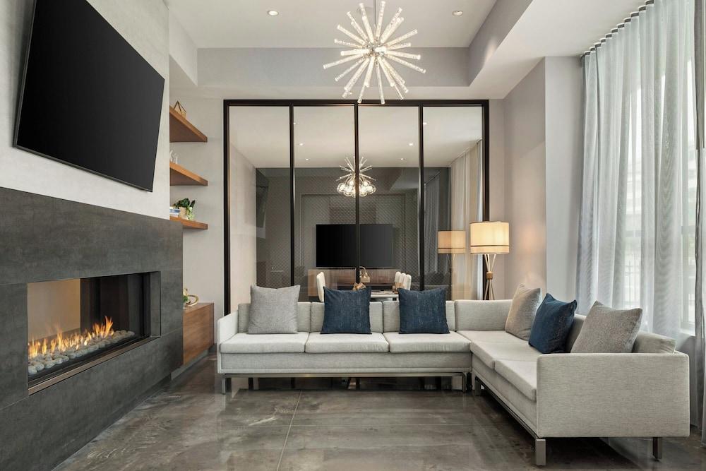 Courtyard by Marriott St. Paul Downtown