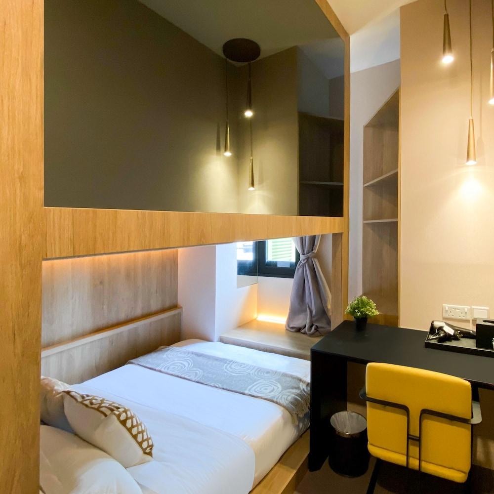 ST Signature Tanjong Pagar, SHORT OVERNIGHT, 12 hours: 8PM-8AM