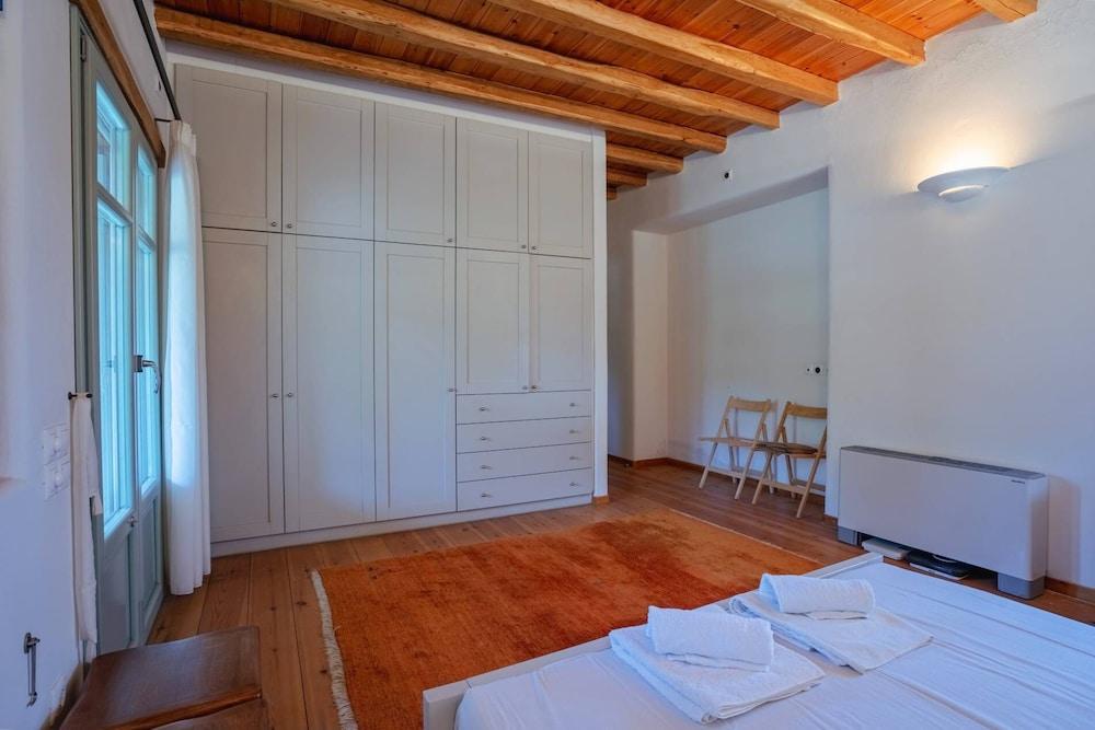 Luxury Breathtaking Villa in Paros