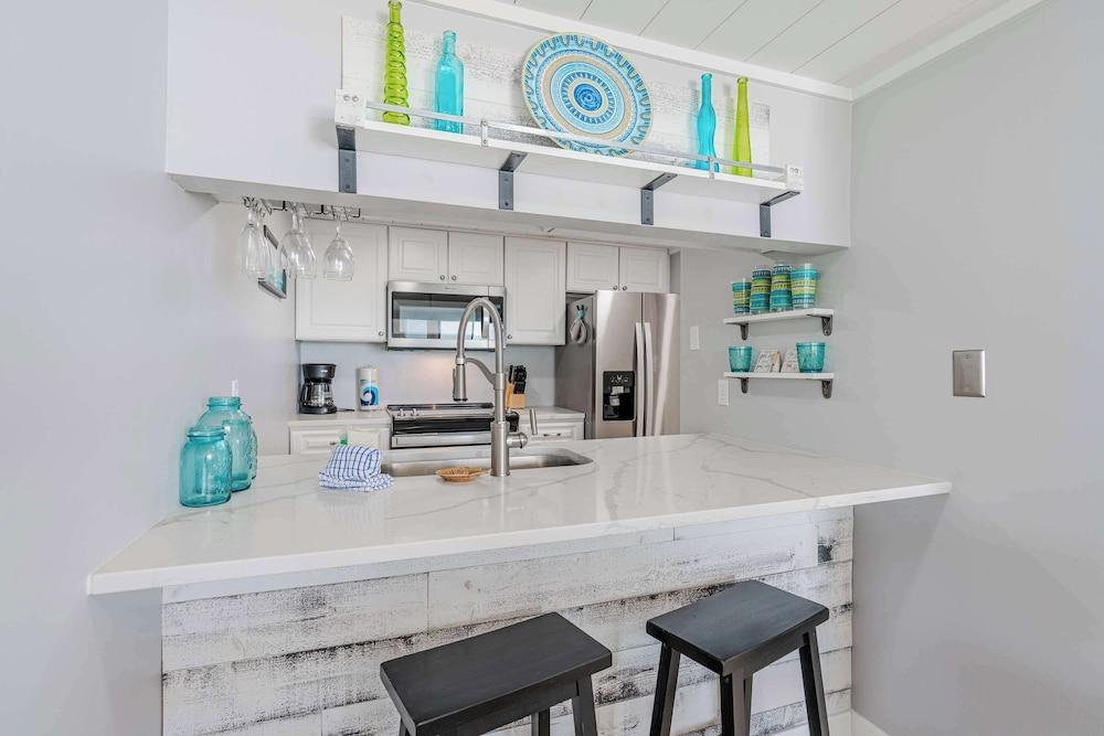 Beachfront Days Ocean View Condo Bliss