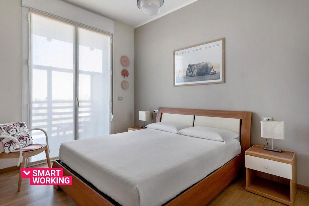 Una Terrazza Sulla Citt by Wonderful Italy