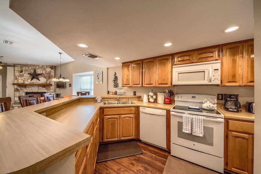 Ss 6b Teckelhaus 2 Bedroom Condo by RedAwning