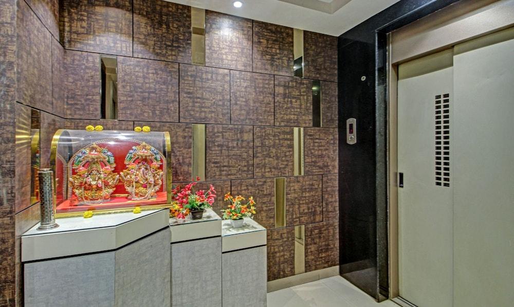 Treebo Glassotel Near Ruby Hospital