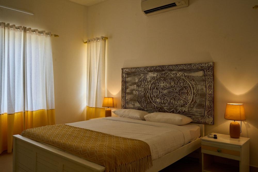 Seclude by the Lake Alleppey