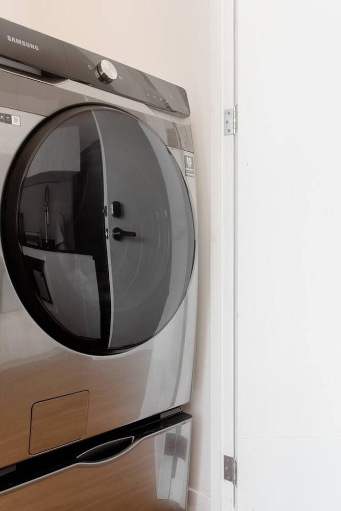 Great Located Modern Studio-sea View Rooftop Pool