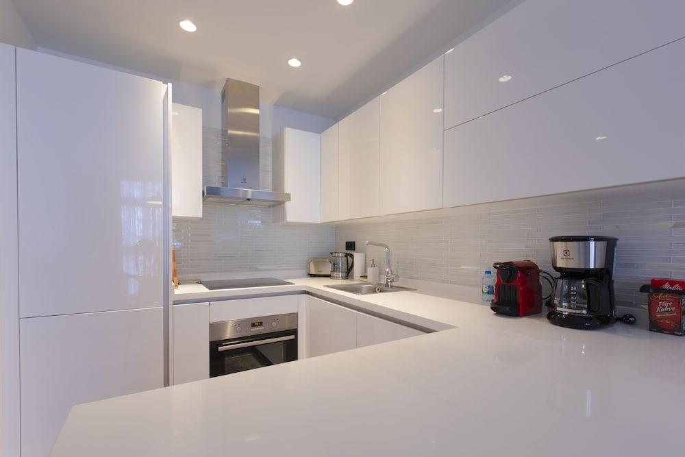 Luxury Residence with Indoor Pool & GYM