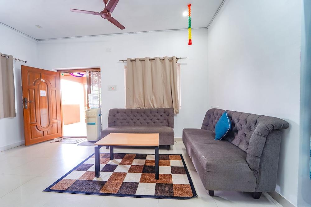 FabHotel Virksham Thrivyn