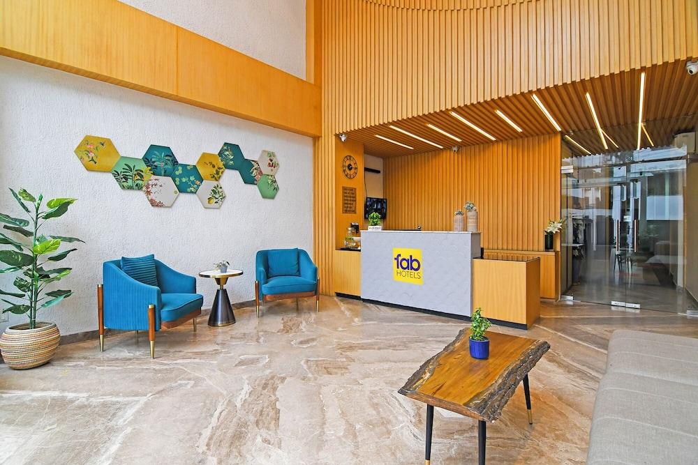 Fabhotel Kzar Select