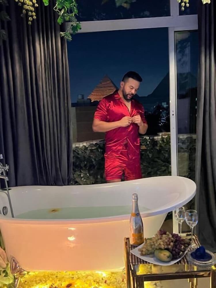 Pharaoh pyramids view