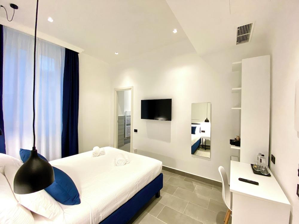 THE ONE - SUN 'n SEA ROOMS