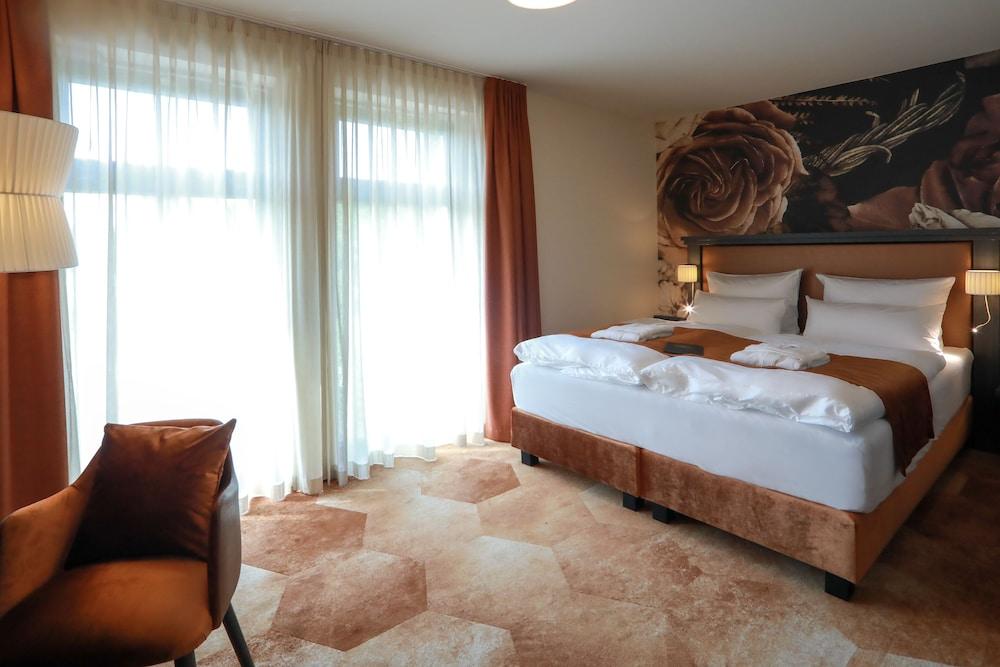 SPREE. Hotel am Hafen