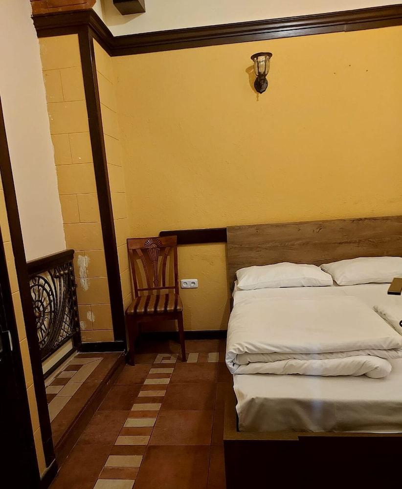 Hotel Jan-Hostel Jan