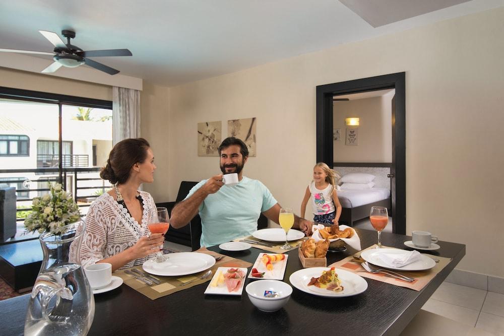 Luxury Apartment-Mandatory All-Inclusive