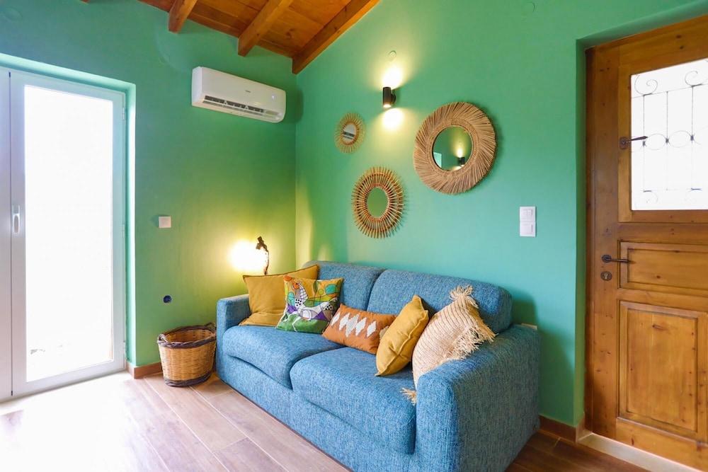 Bibi - Danilia Cottages