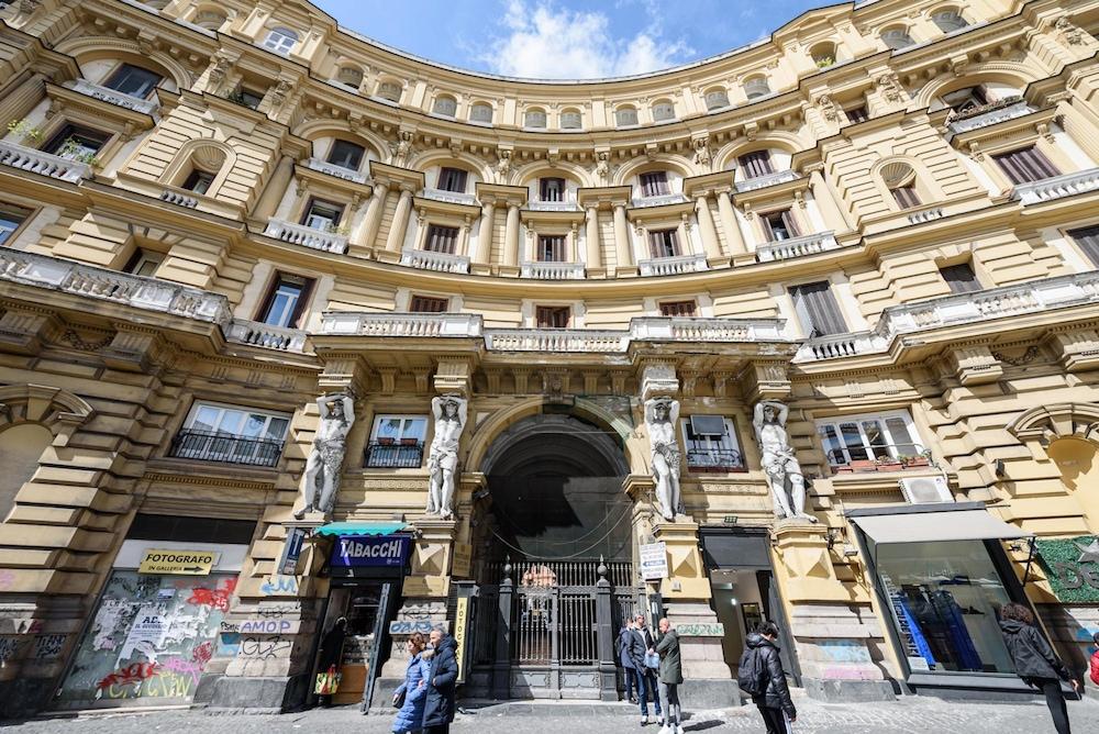 Piazza Nicola Amore 14