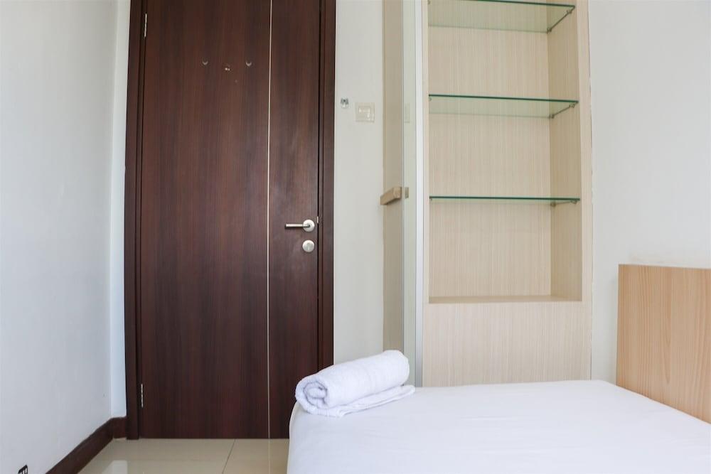 Relaxing 2Br Apartment At Scientia Residence