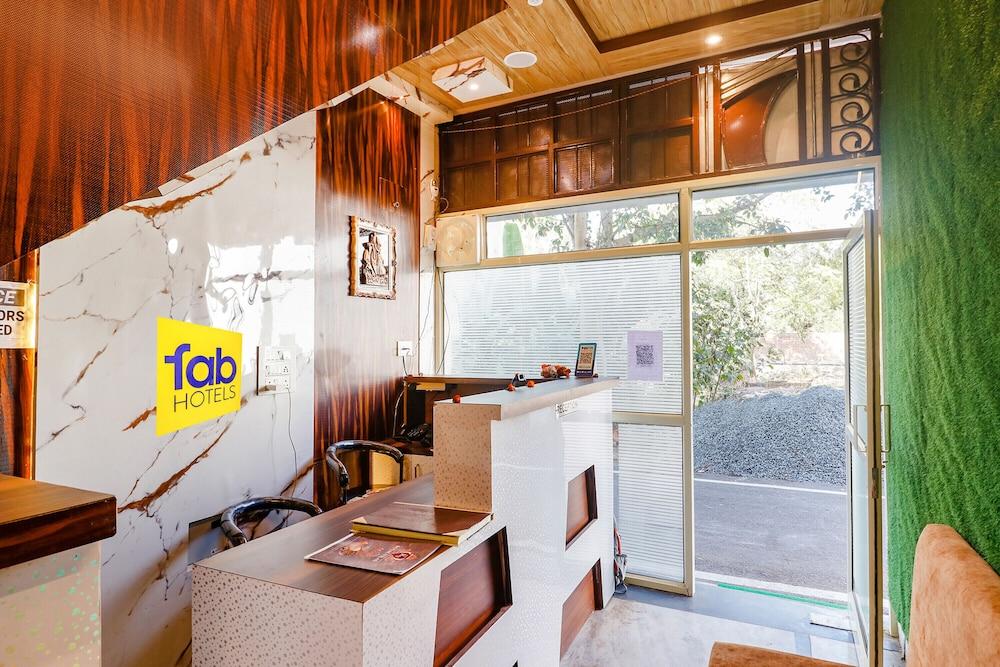 Fabexpress Royal Villas