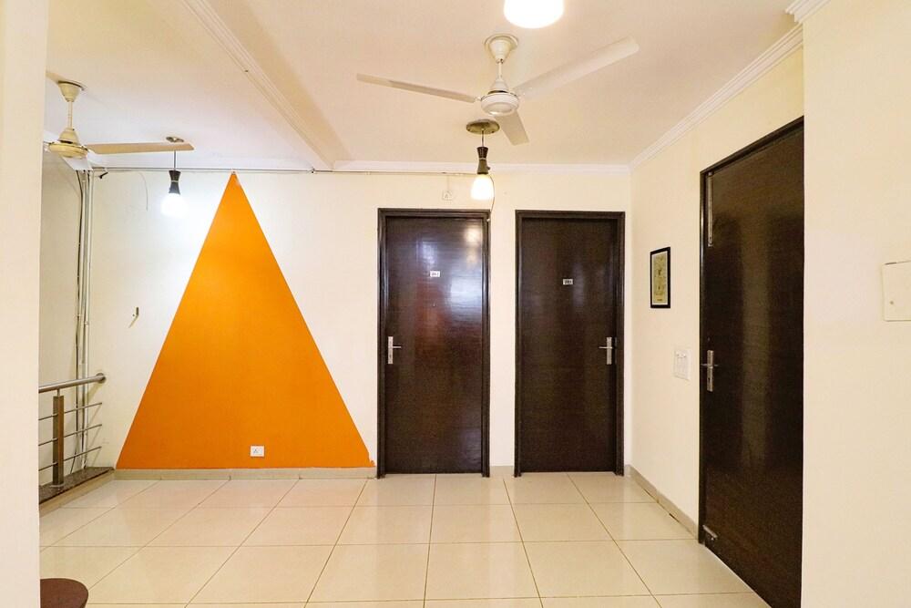 FabHotel Tipssy Inn 020