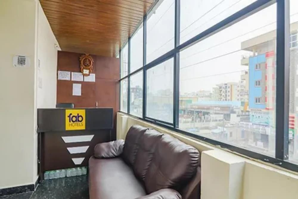 FabHotel Athidhi Stay Inn