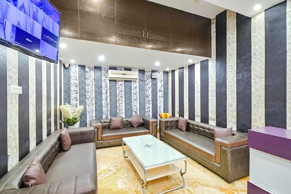 Fabhotel Good Luck Residency