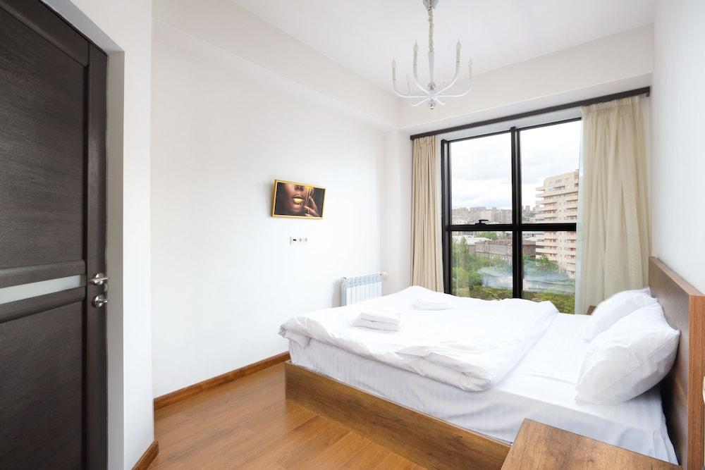 Stay Inn on Buzand str. 17