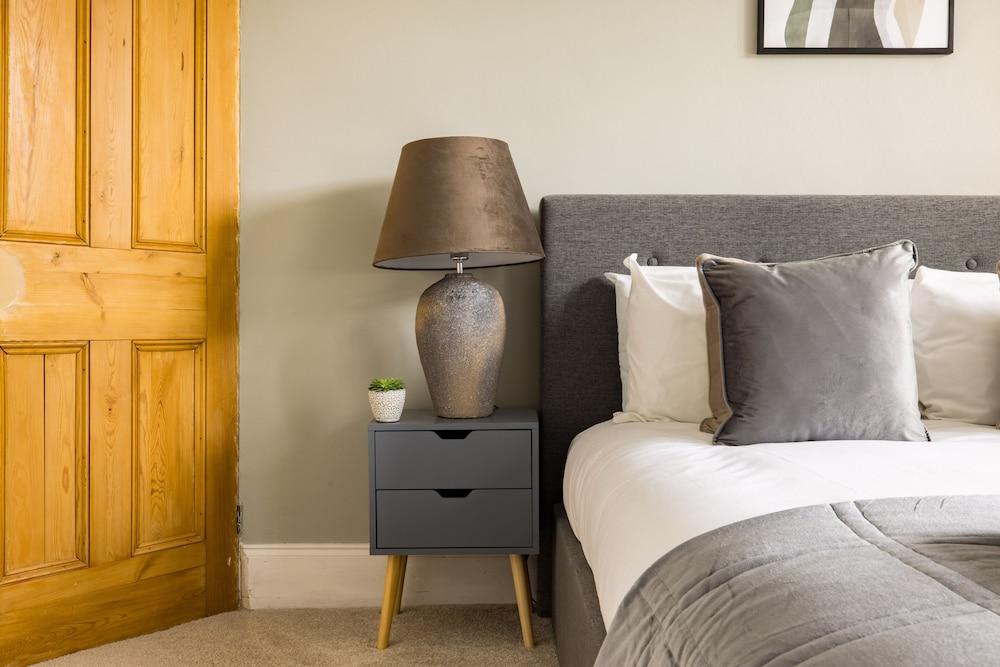 2 Bed Garden Flat in Balham