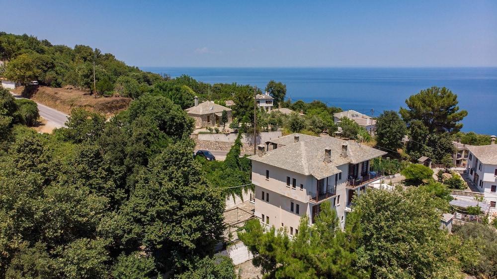 Paradeisos Double Room 3