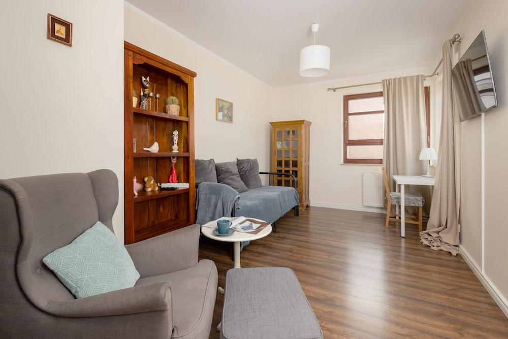 City Center Apartment by Renters