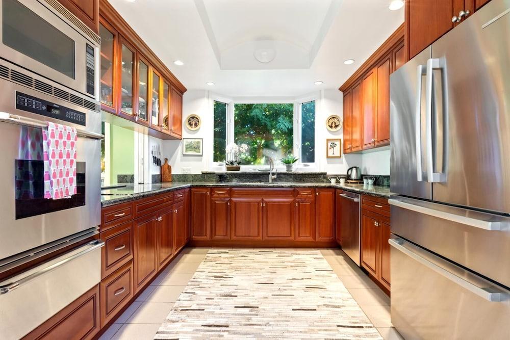 Islands at Mauna Lani IML-E4 by KBM