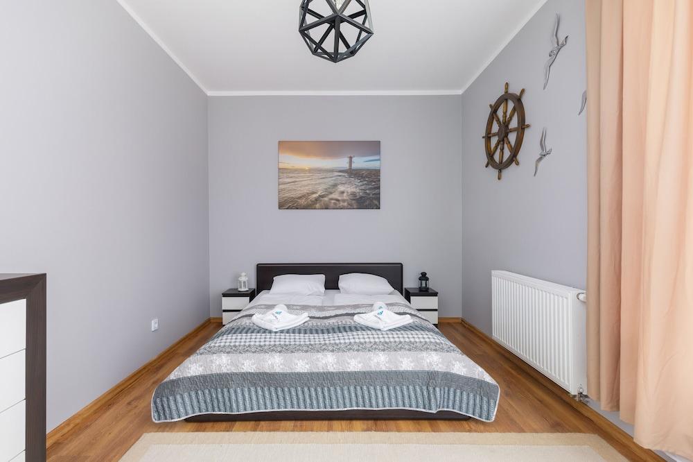 Magic and Sea by Renters