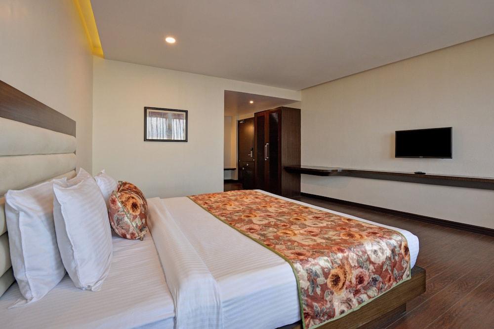 Summit Montana Suites & Spa