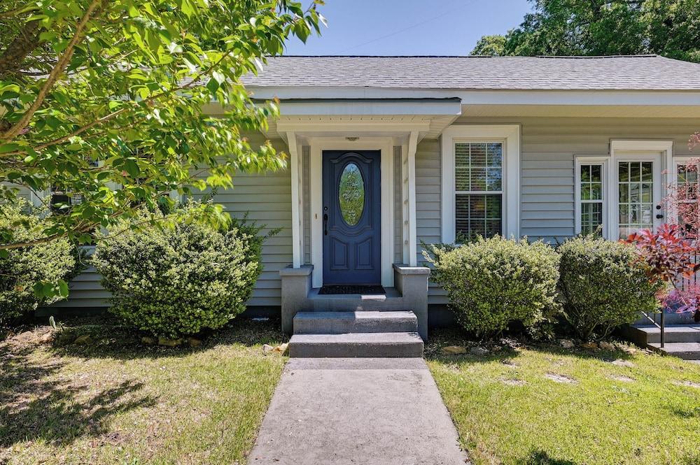 Quaint Anderson Home w/ Sunroom, Walk To Downtown!