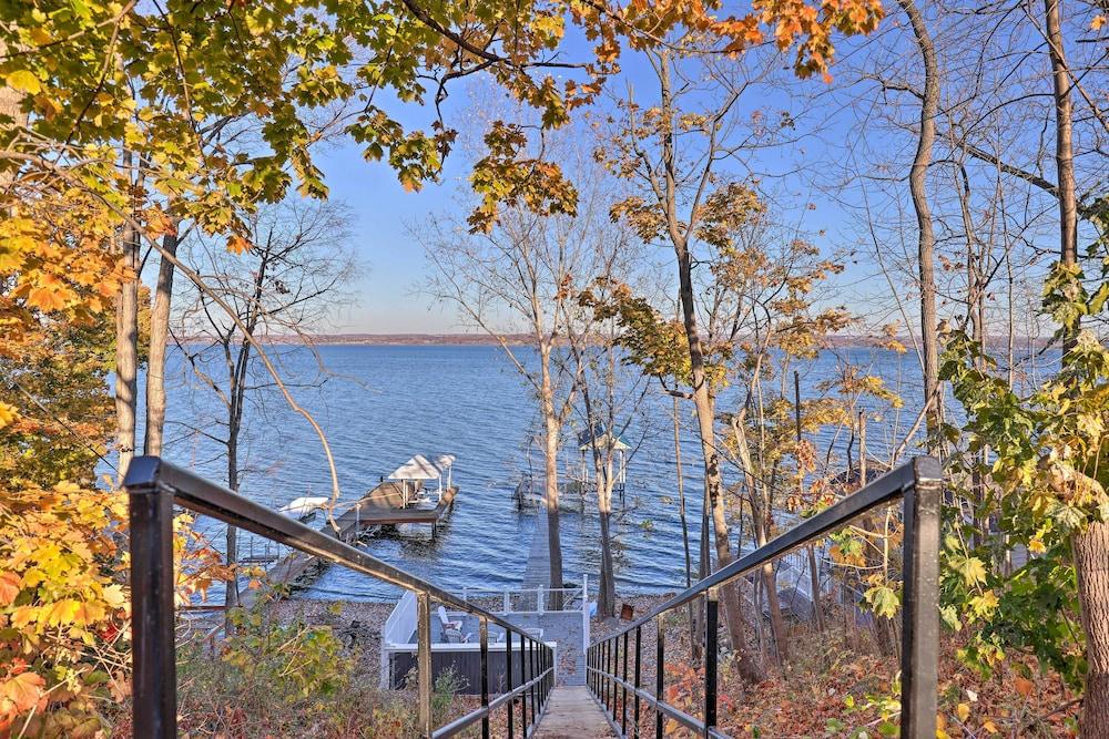 Lakefront Romulus Retreat w/ Private Dock!