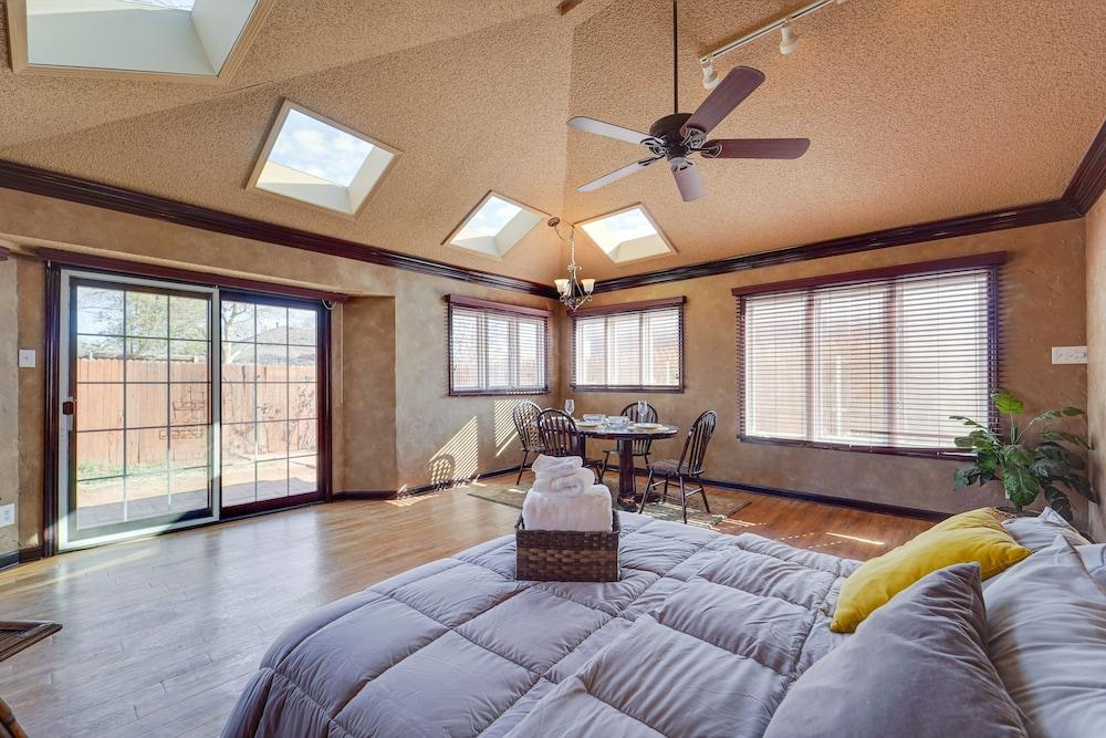 Updated Lubbock Vacation Rental With Yard!