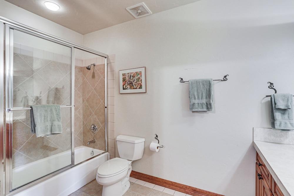 Expansive Edwards Condo on Main Street w/ Views!