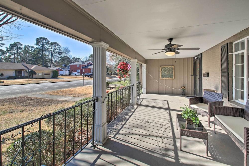 Hot Springs Home: Walk to Oaklawn!