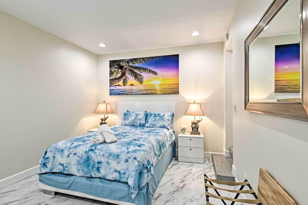 1 Block to Deerfield Beach: Studio w/ Fire Pit!