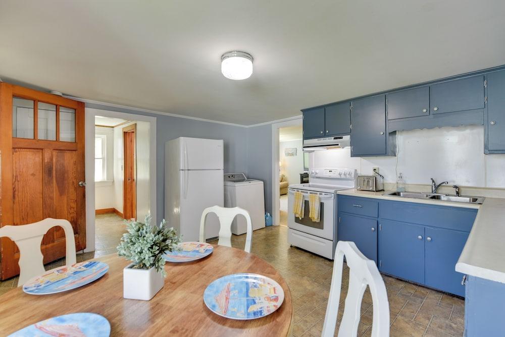 Lakefront Retreat w/ Shared Dock & Fire Pit!