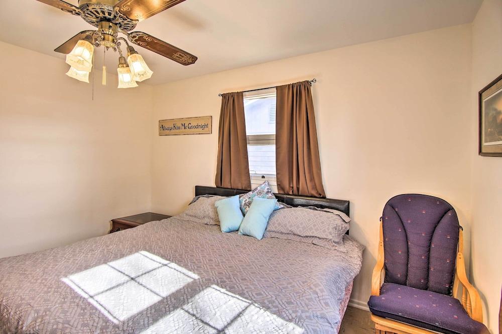 Dog-friendly Bartlesville Retreat w/ Yard!