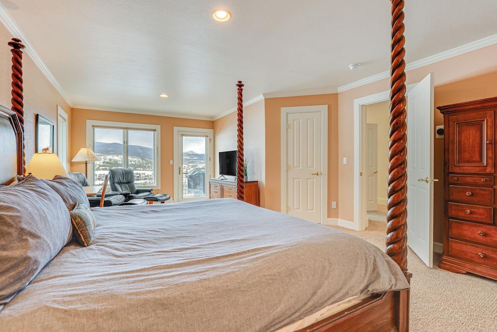 Fraser Townhome w/ Deck, 7 Mi to Winter Park!