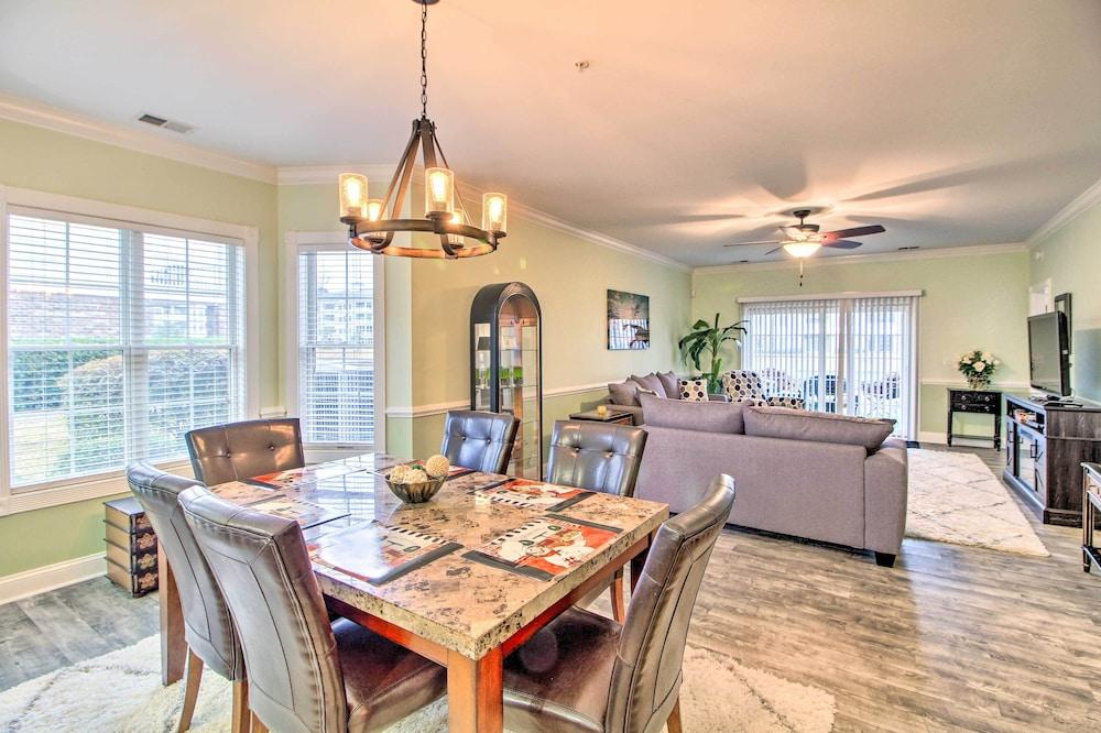 3 Mi to Ocean: Myrtle Beach Condo w/ Pool Access!