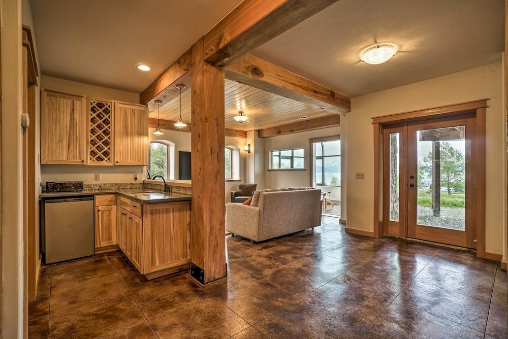 Home w/ Kachemak Bay View - 5 Miles to Downtown!