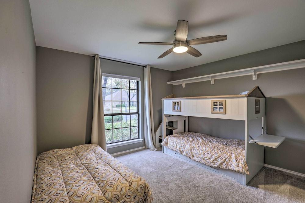 Spacious Waco Home ~ 9 Mi to Magnolia Market