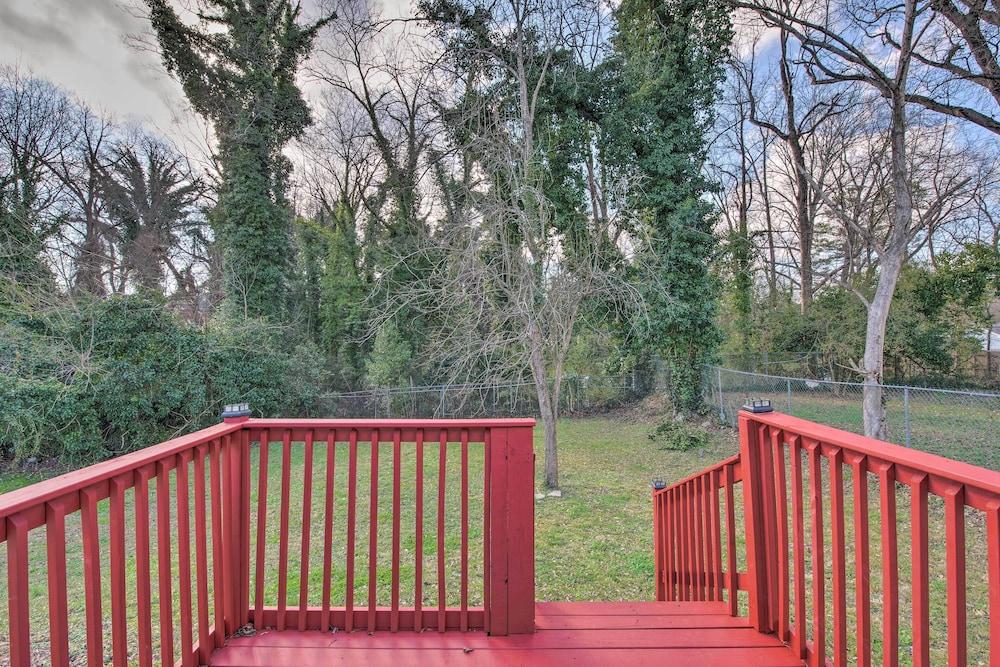 Cozy Atlanta Home ~ 3 Mi to Dtwn Attractions!